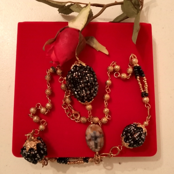 🎁 FREE GIFT INCLUDED 🎁 NWOT Beaded Onyx Necklace - Picture 5 of 15